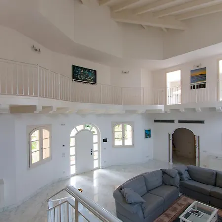 Villas With Pool * Forte dei Marmi