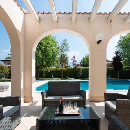 Villas With Pool Villa Forte dei Marmi