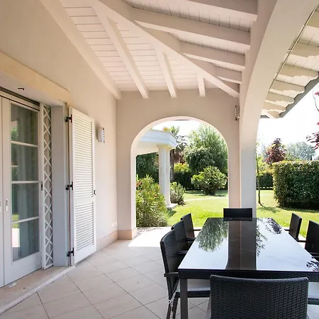 Villas With Pool Villa *