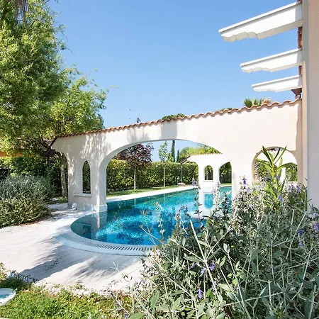 Villas With Pool Forte dei Marmi