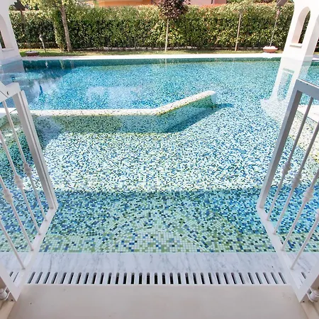 Villas With Pool Villa