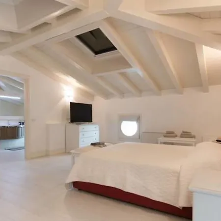 Villas With Pool Villa