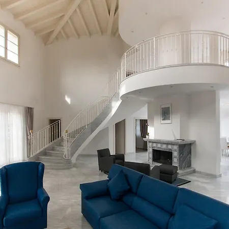 Villas With Pool Villa Forte dei Marmi