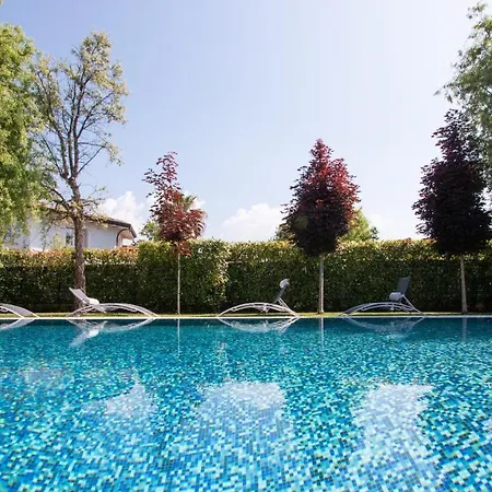 Villas With Pool * Forte dei Marmi