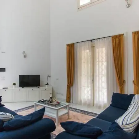 Villas With Pool Villa Forte dei Marmi