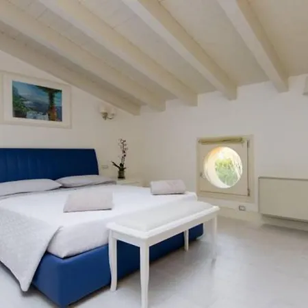 Villas With Pool Villa *